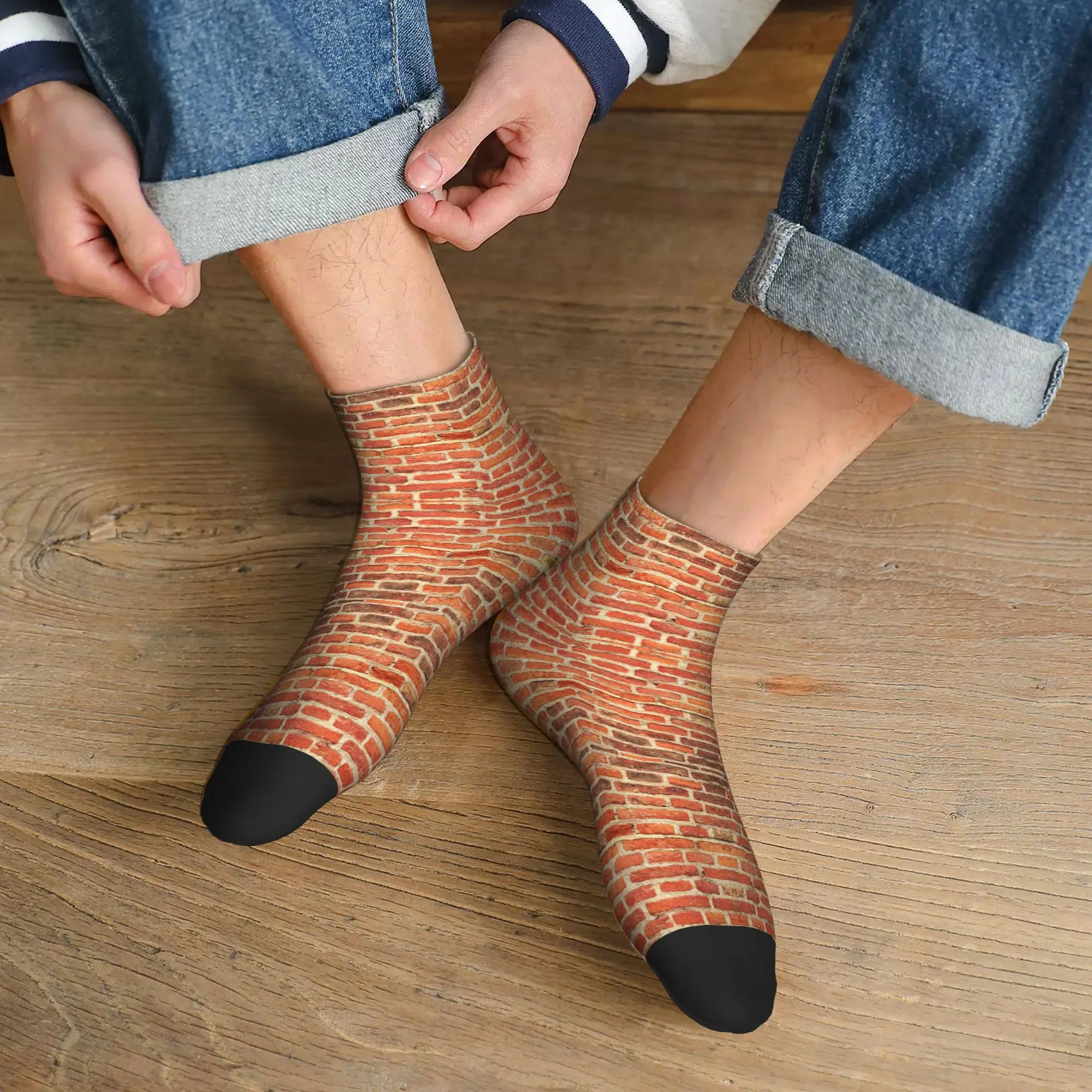 

Носки Red Brick Wall Socks в стиле Харадзюку, впитывающие пот, всесезонные носки, аксессуары для мужчин и женщин, подарок на день рождения