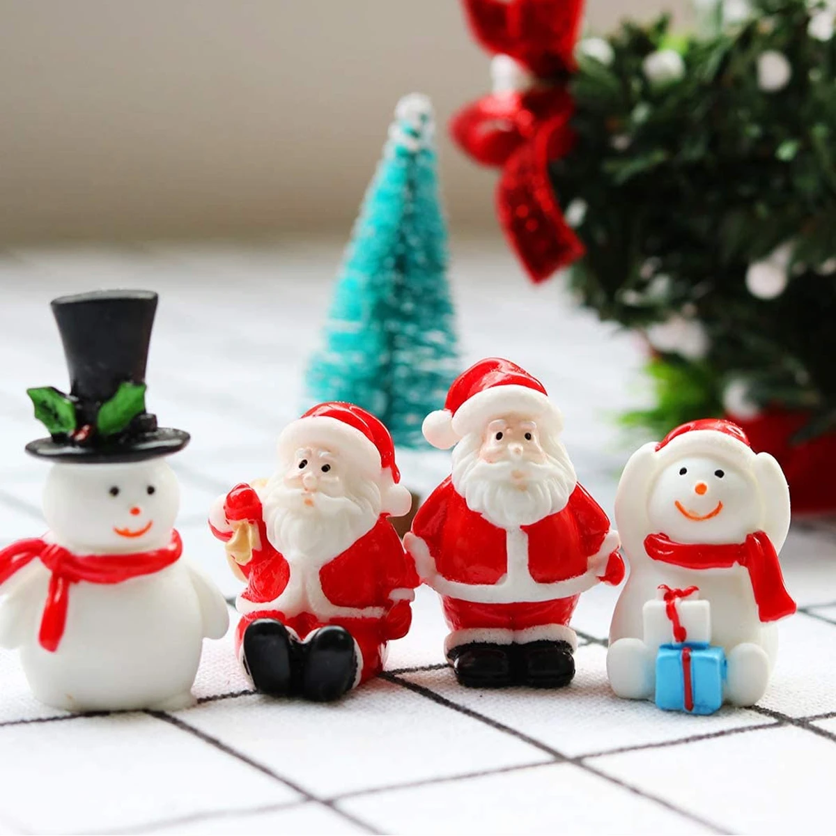 

12 Pcs Snowman Ornaments Mini Christmas Micro Adornment Decorations Resin Crafts Landscape Model Scene Miniature Toys