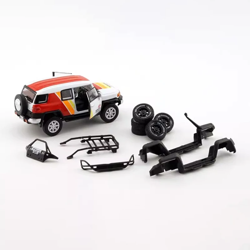 BMC Scala 1:64 FJ Cruiser 2015 TYT Modello di auto di simulazione in lega Collezione statica Decorato Regali di festa Giocattoli Regalo souvenir