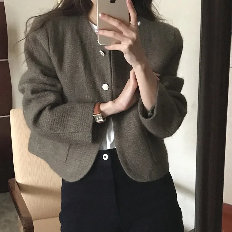 

Women's Autumn and Winter New French Retro Coat Temperament Round Collar Single-breasted Casual Blazer Wool Short Coat