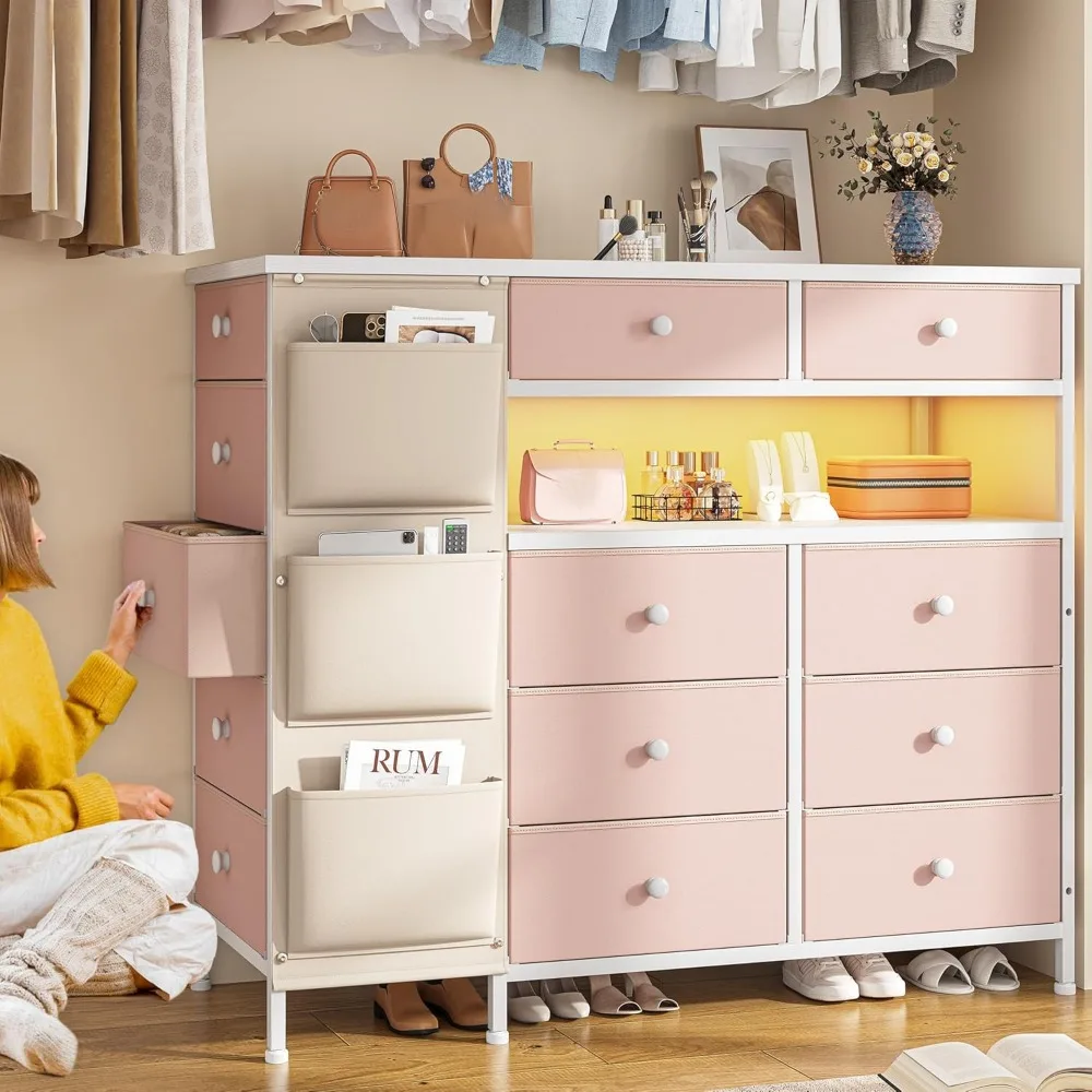 Rosa Kommode mit 13 Schubladen für Schlafzimmer mit LED-Leuchten und 3 Seitentaschen, Schrankeinsel mit 2 offenen Regalen, Kommoden und Kommoden von D