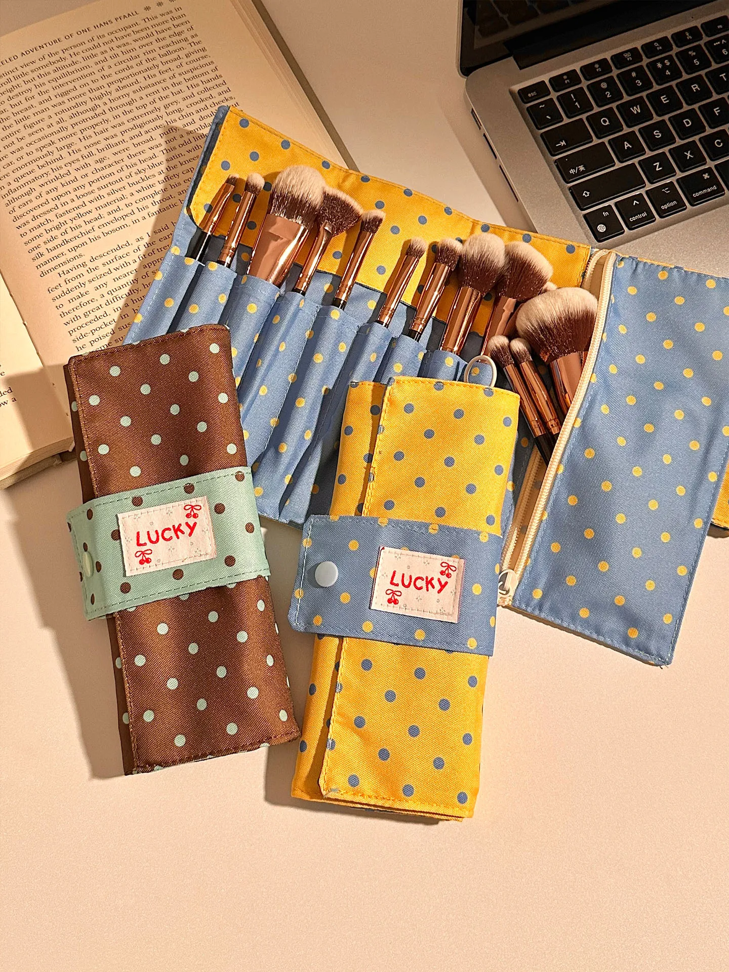 Korean Style Wave Point Makeup Brush Eye Shadow Brush Storage Bag Female Portable Makeup Bag Large Capacity Pencil Roll Bag