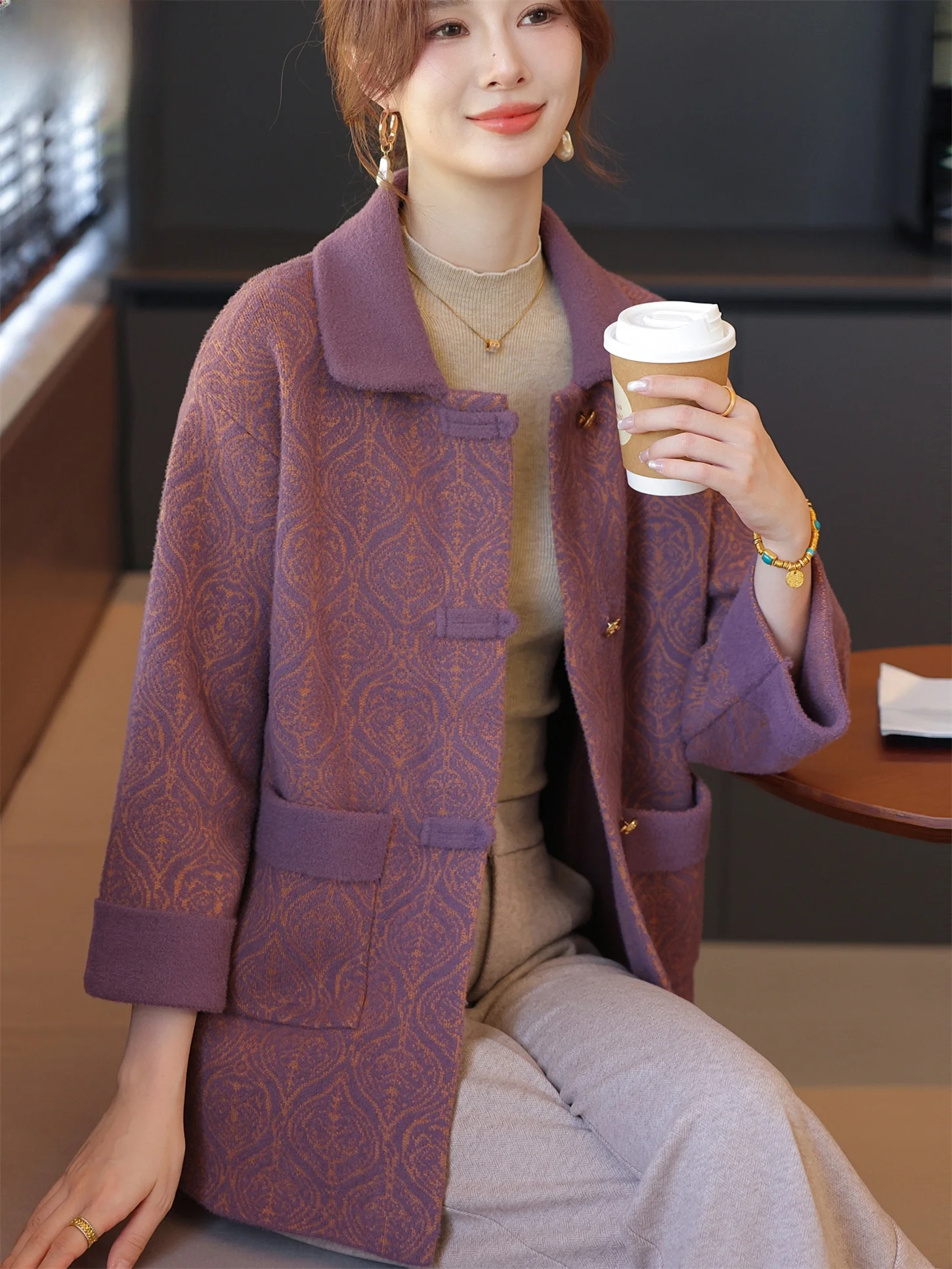 

Модный шерстяной пальто, свободный крой, осенне-зимняя верхняя одежда среднего возраста, традиционное китайское пальто зодиака года, длинное пальто на пуговицах све