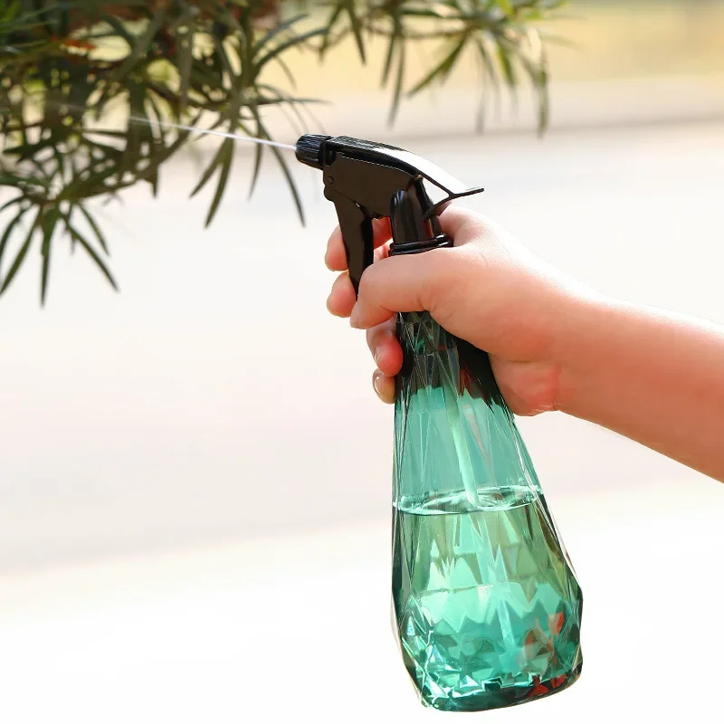 Pouring Water Pot Garden Watering Can Pot Spray Bottle Mister Hand Pressure Hairdressing Sprinkler 600ml