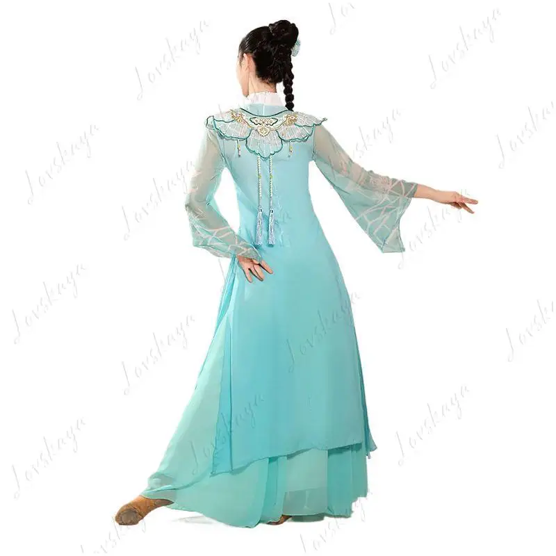 고전 무용 의상 한 여성의 새로운 중국 의상 민속 우아한 의상