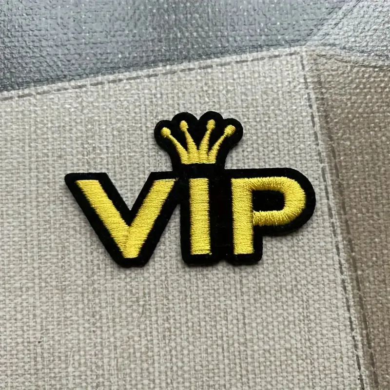 10PCS VIP Embroidery Patch Ironing Sewing Patch Badge Crown Decoration Mini Patch Bag Clothing Fabric Adhesive