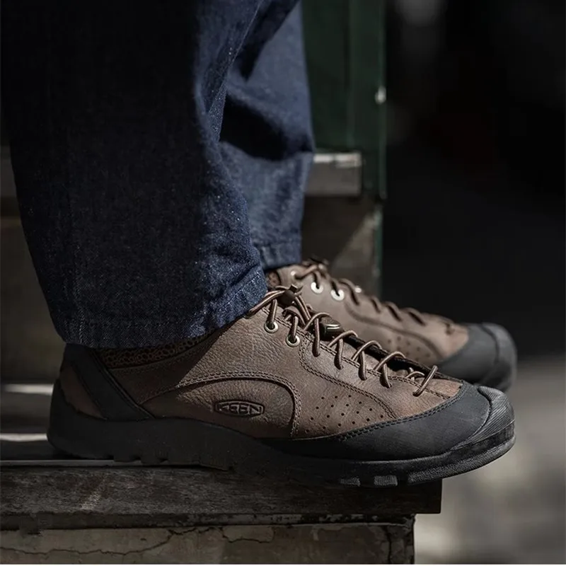 

Black Genuine Leather Outdoor Walking Shoes Men Women Hiking Outdoor Casual Original High Quality Closed Toe Protection Sneakers