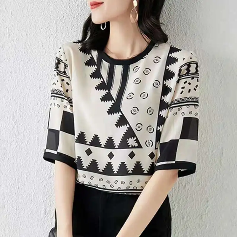 

Женская футболка European Station New Super Fire Design Sense round Ne ort Sve Cotton 00% Commute Sle Geometry Pattern