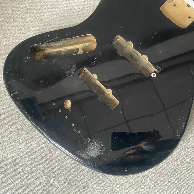 JB443 Black Color Soild Wood 4 Or 5 String Electric Guitar Bass Body JB Pickups Left Hand DIY Parts Paints Scratches view 2