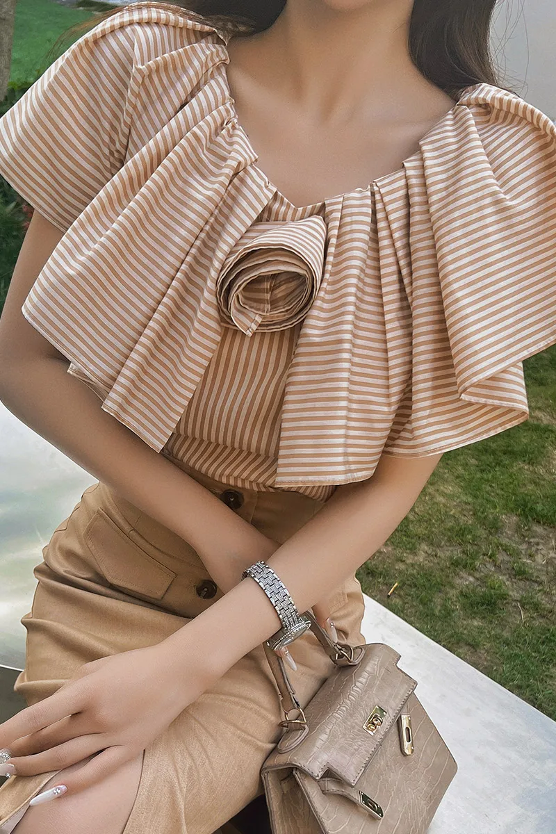 

Summer Striped Shirt Women's Top Pullover Tree Dimensional Decoration Vintage Tierred Loose Blouses Y2K 2025 DABUWAWA DA1BST006