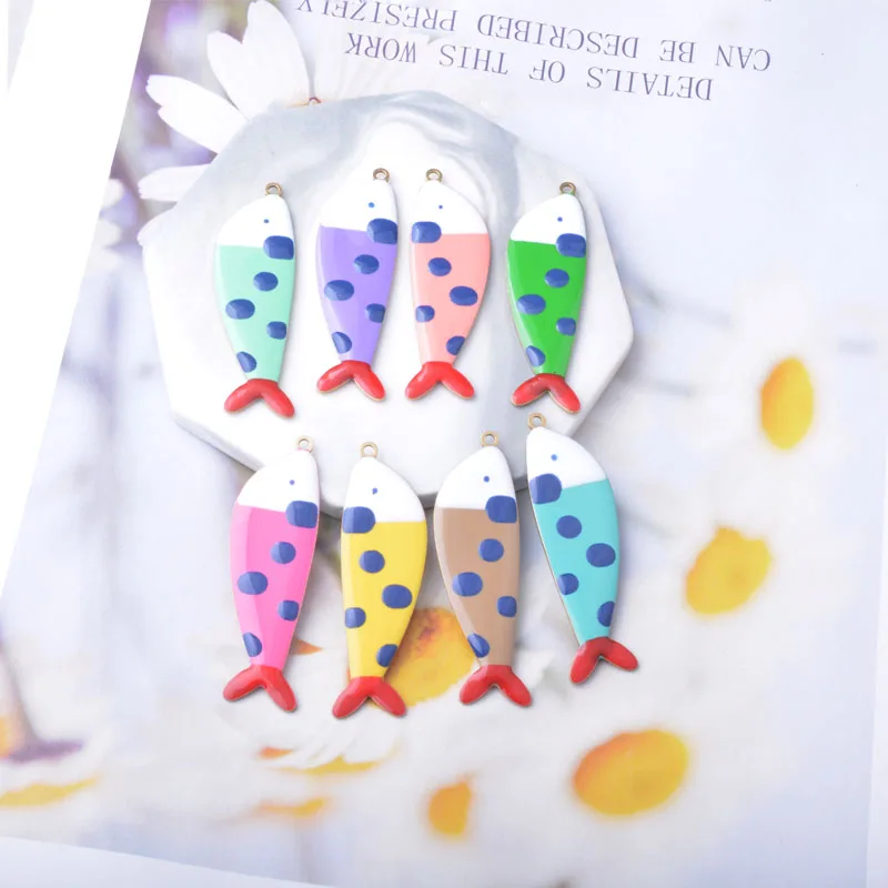 2 Stück Kupfer beidseitig geölte niedliche Fisch-Anhänger, bunte lange Halskette für Frauen, Ohrringe, Wal-Anhänger, DIY-Schmuckzubehör – Detail 3