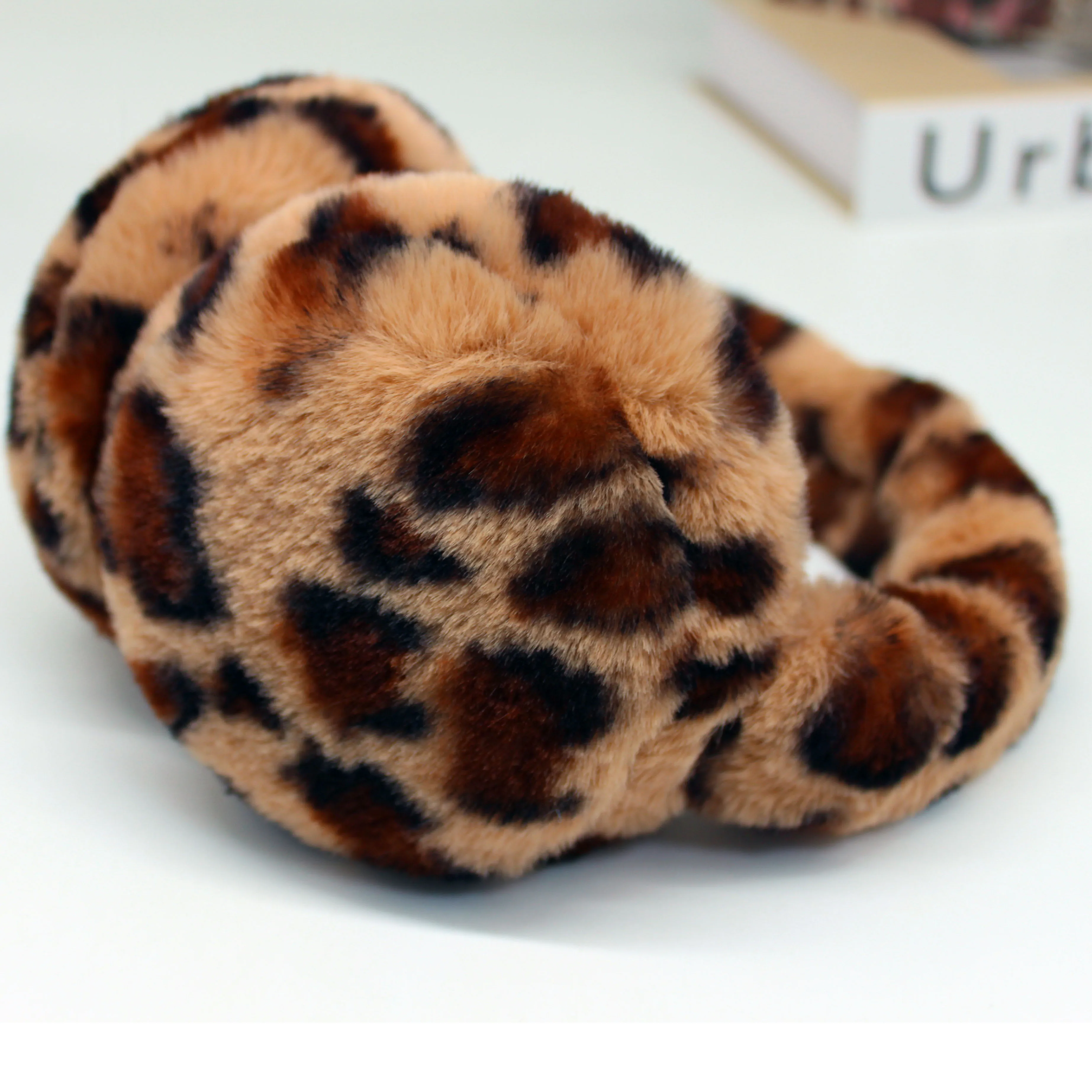 Protetores de ouvido HATZZI Leopard angora para mulheres moda capa de ouvido quente