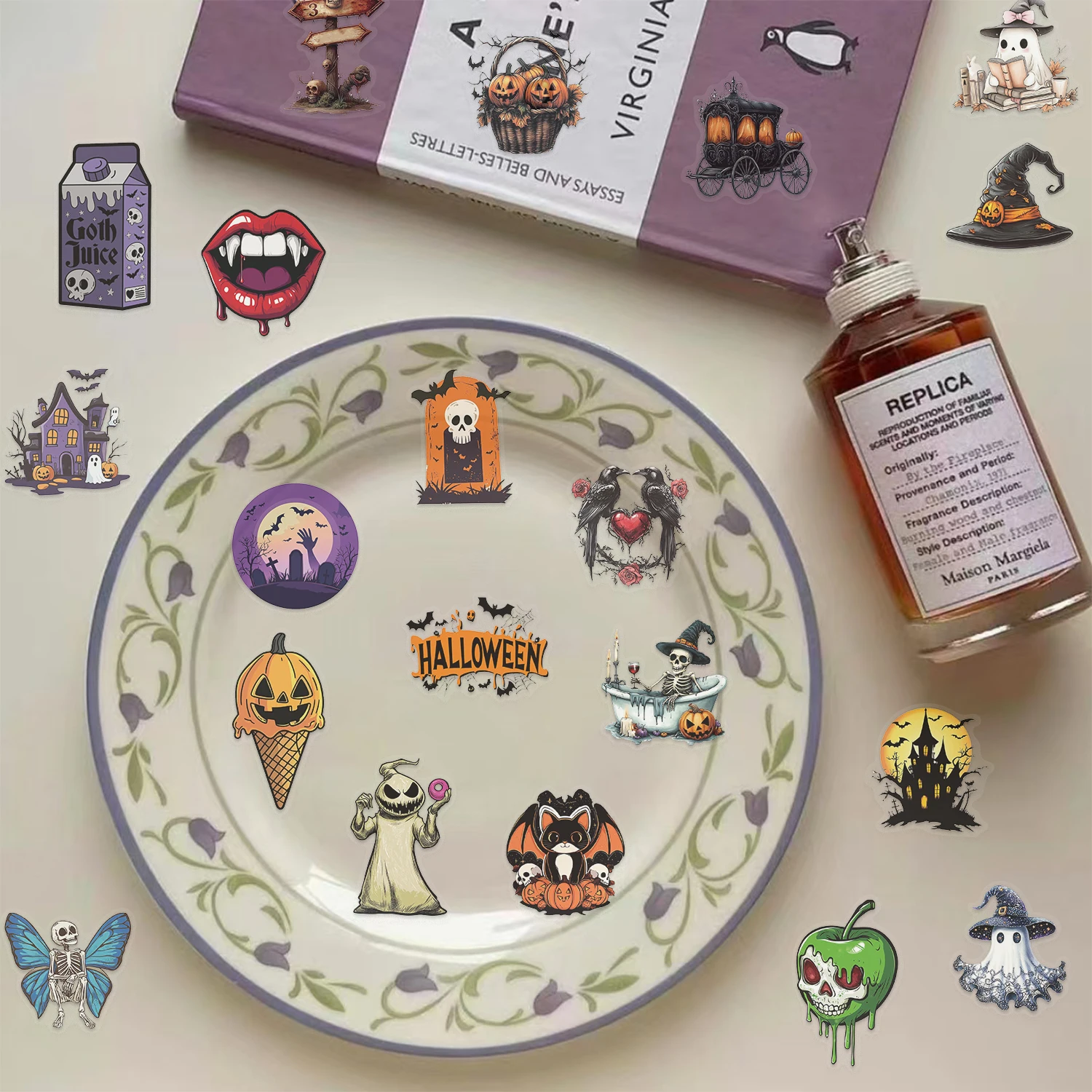 50 szt. Halloweenowe Naklejki z Motywem Ducha i Dyni, Urocze Kreskówkowe Naklejki dla Dzieci, Zabawka DIY na Notatnik, Kask, Samochód, Przezroczyste Naklejki PET
