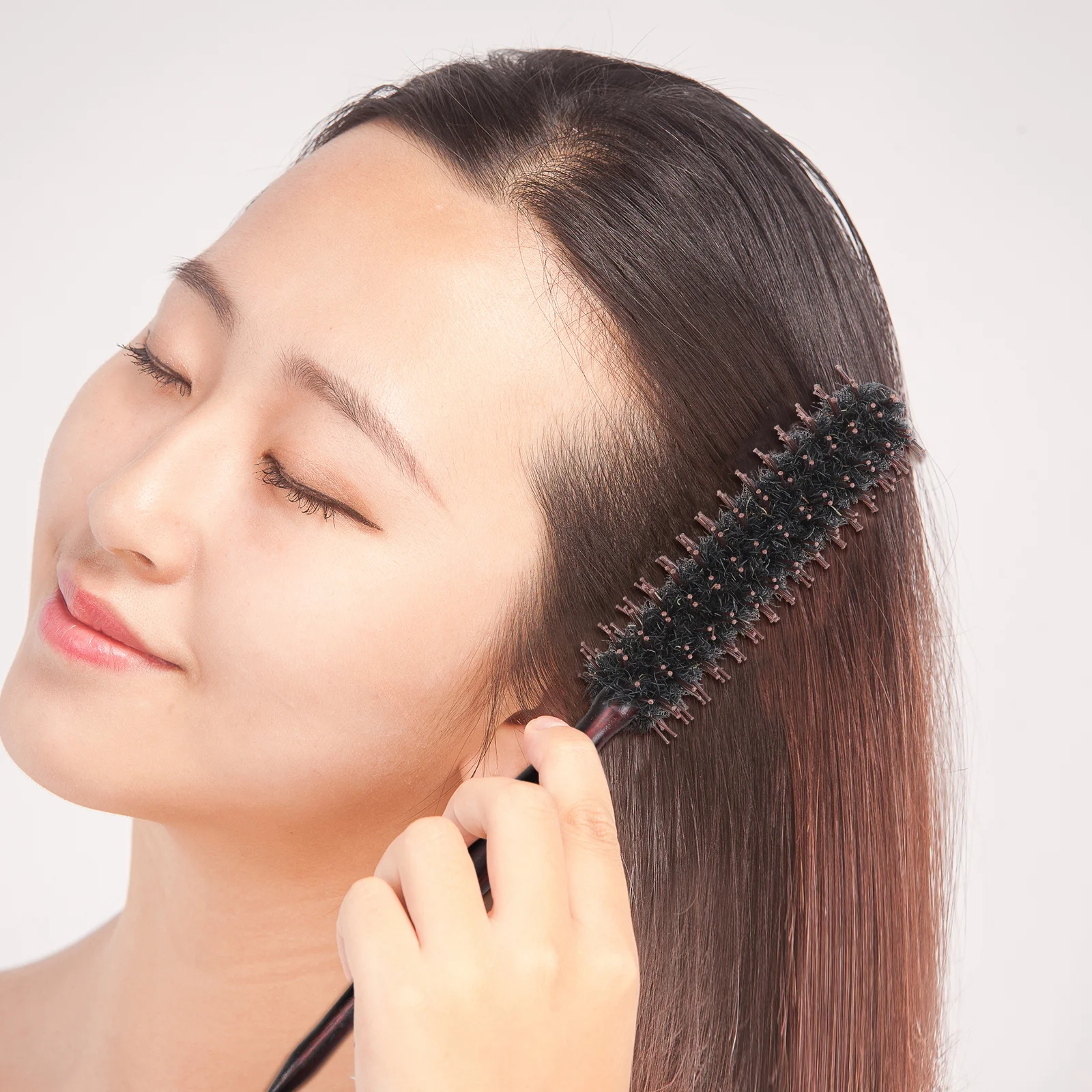 

Pointed Tail Bristles Hairbrush Detangling Comb for Hair Styling Blow Drying Round Bristles Hairdressing Brush Wooden Handle