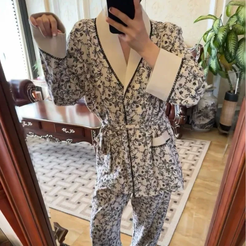 2026 Winter Spring Velvet Pajamas Women Luxury Flower Classic Thick Warm 2piece Set Long Sleeve Pants Loungewear Nightgown Home