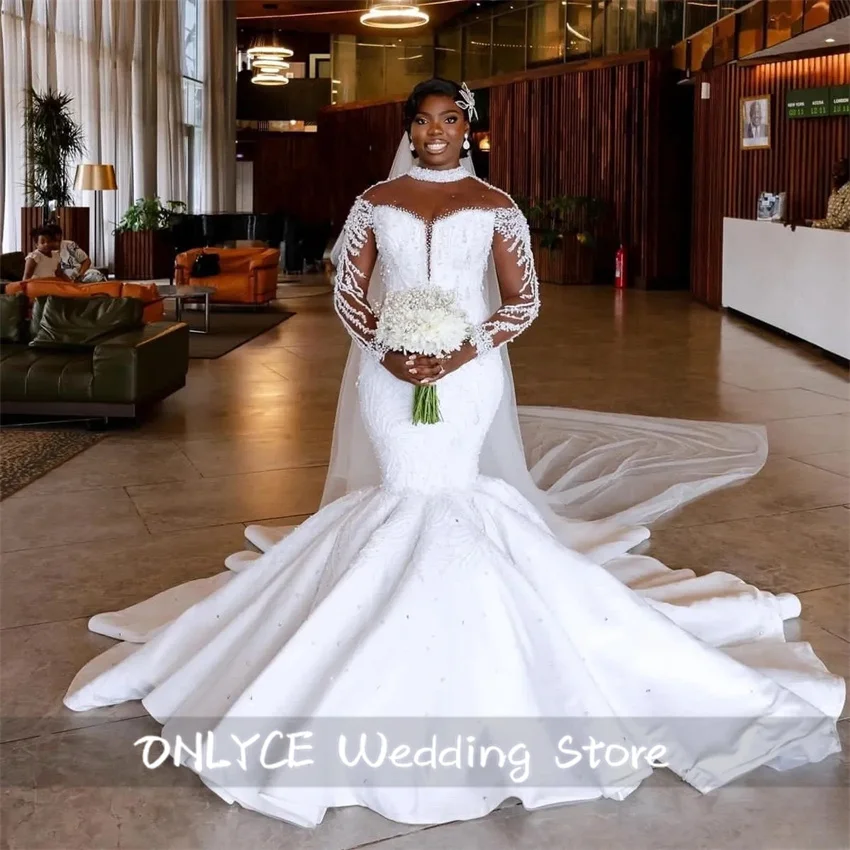 

Shining Mermaid Wedding Dress For Black Girls Beading Pearls Long Sleeves Bridal Gown O-Neck Appliques Ruffles Robe De Mariee