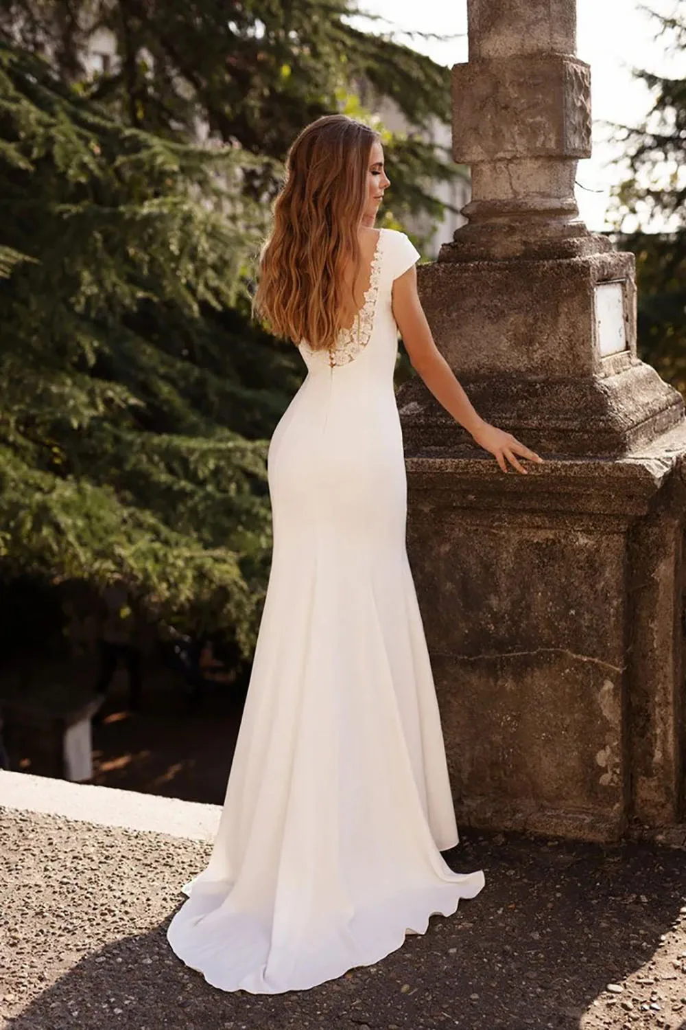 Sexy Mermaid Wedding Dress V-Neck Open Back Customized Wedding Gown Simple Plain Satin Women Bridal Dress Robe De Mariee