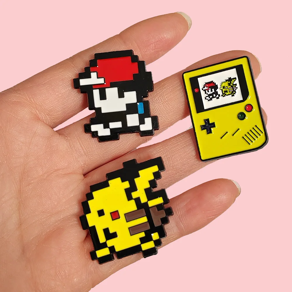 3-teiliges Pokemon Emaille-Pin-Set - Pikachu & Trainer im Gameboy-Stil Anime-Broschen, Vintage Pixel-Art Anstecknadeln für Rucksäcke