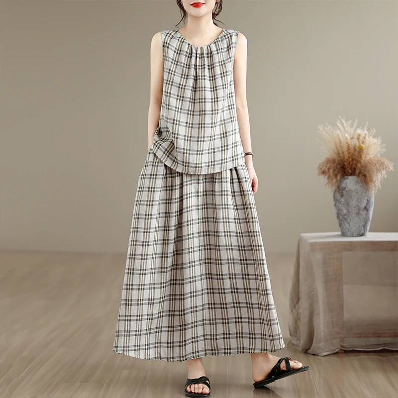 

Ageless Plaid Sleeveless Vest And Skirt Set Women's Fashion Summer Outfit Casual Loose Fit round Neck Two-Piece Ensemble