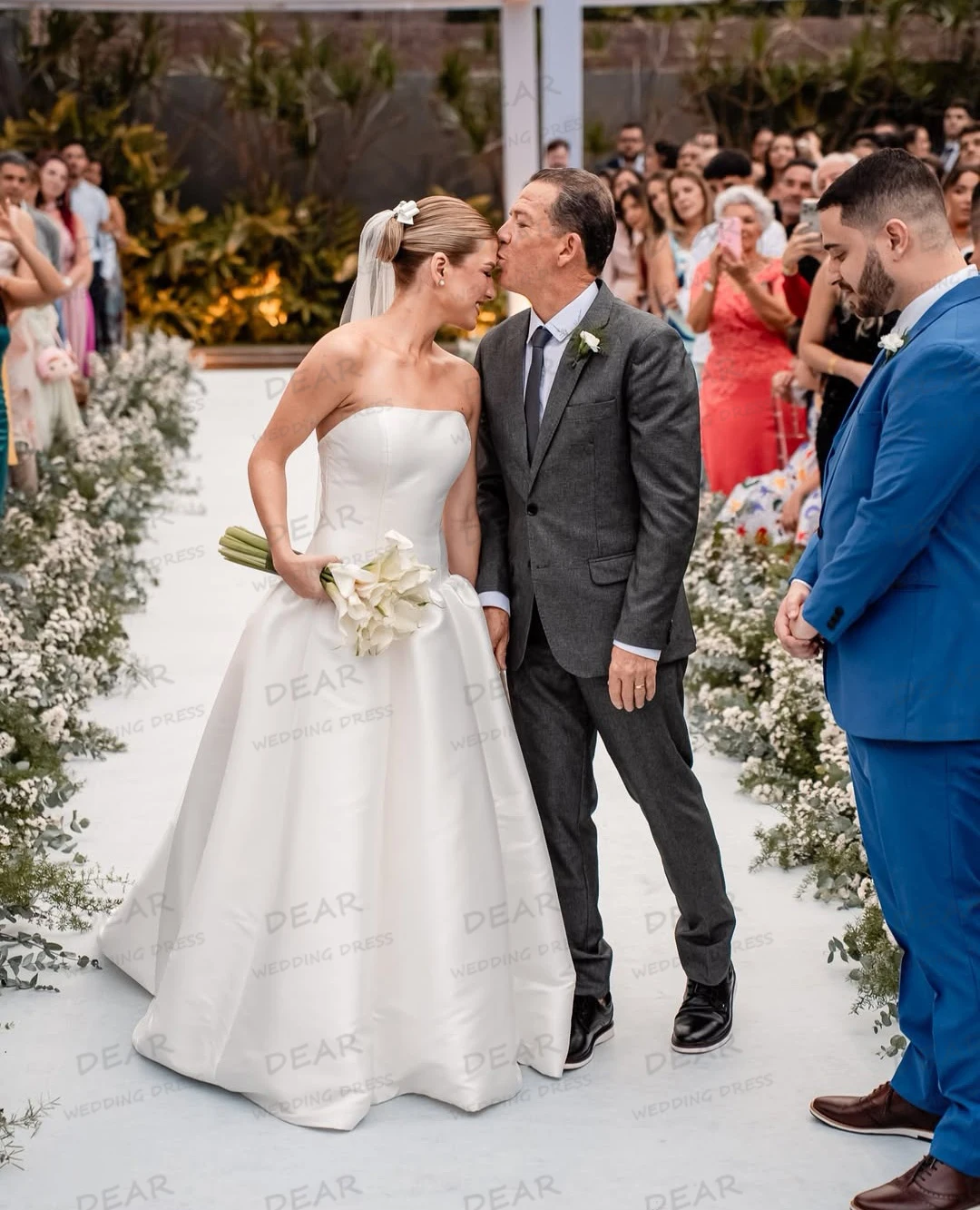 Robes De mariée simples ligne A pour femmes, Sexy, sans bretelles, dos nu, sans manches, robes formelles en Satin personnalisées