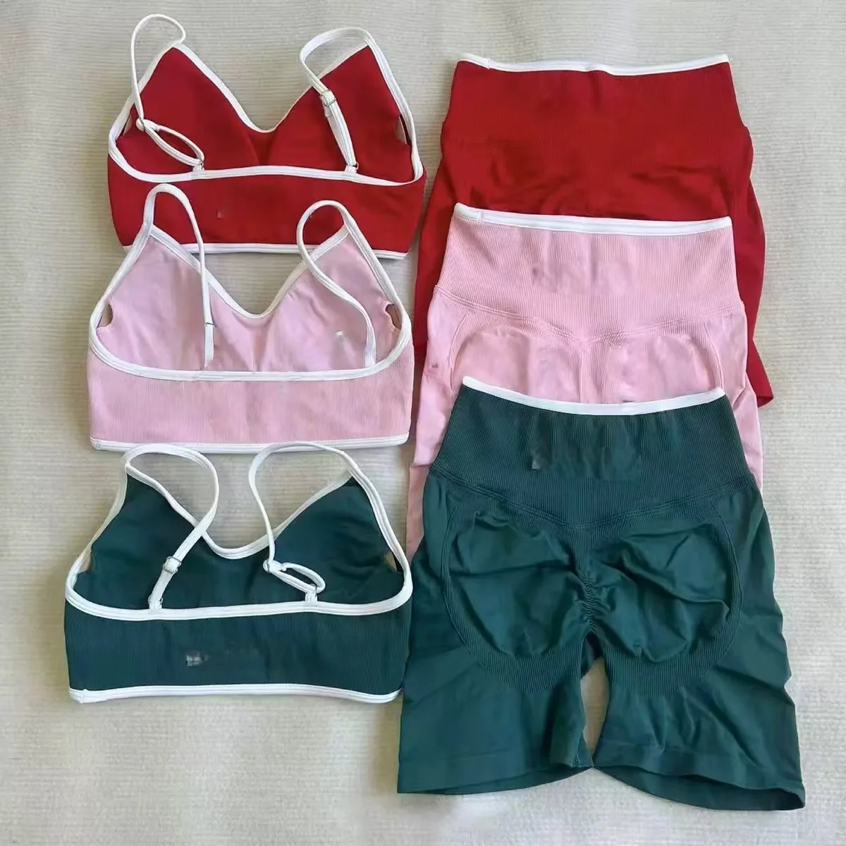 

Yoga Suit Seamless Crop Top Tight Sports Bras and High Waist Shorts Pant Outside Wear Running Exercise Fitness Gym Yoga Set