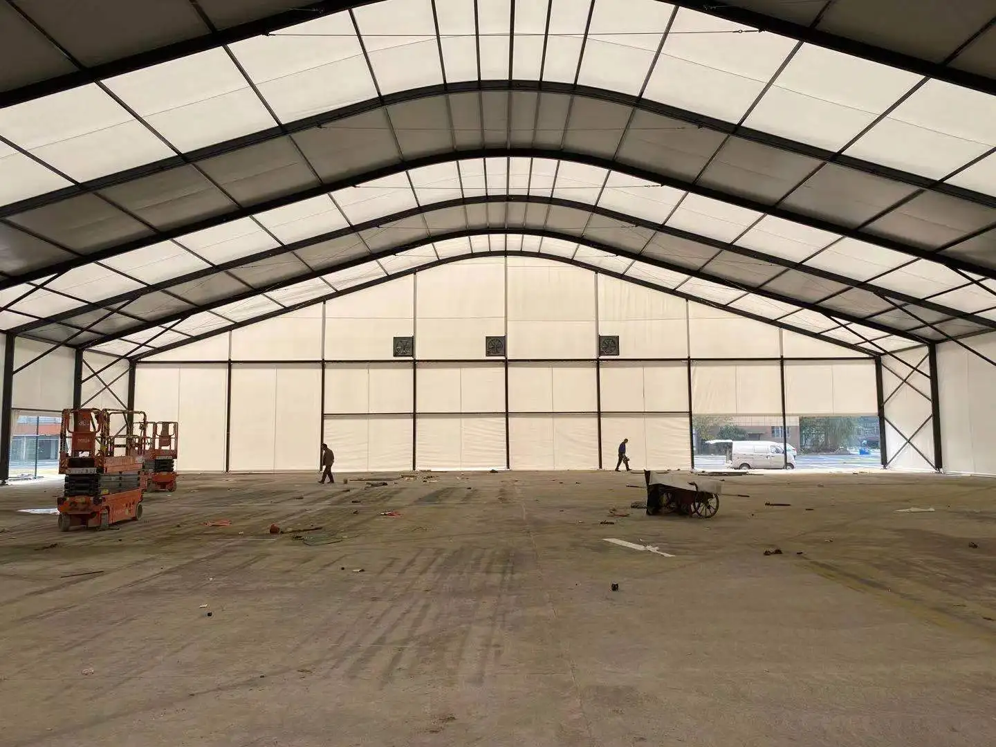 Custom Large Arched Marquee Tent Aluminum Frame Waterproof Outdoor Event Wedding Party Badminton Sports Court Tent Design