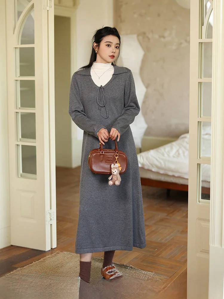 Vestido Confortável com Decote em V e Cinto, Tamanho Plus F, Estilo E e Simples, Moda Outono, Saia Alta em Form...