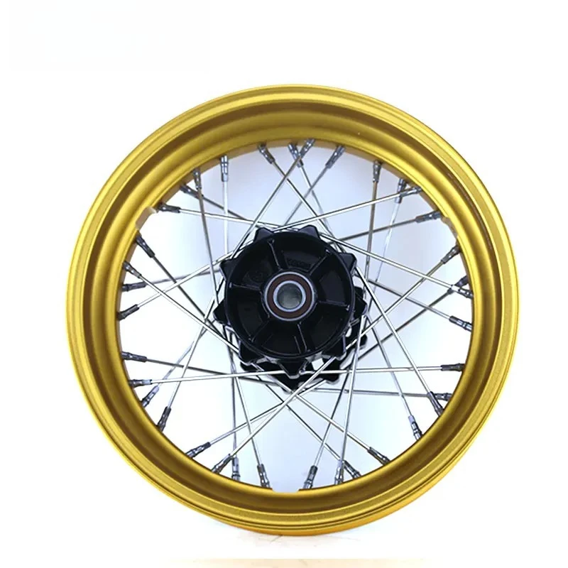 Adatto per parti di motociclette CFMOTO CF800MT Combinazione di cerchi anteriori e posteriori CF800-5 Mozzo ruota con raggi per cerchioni in acciaio