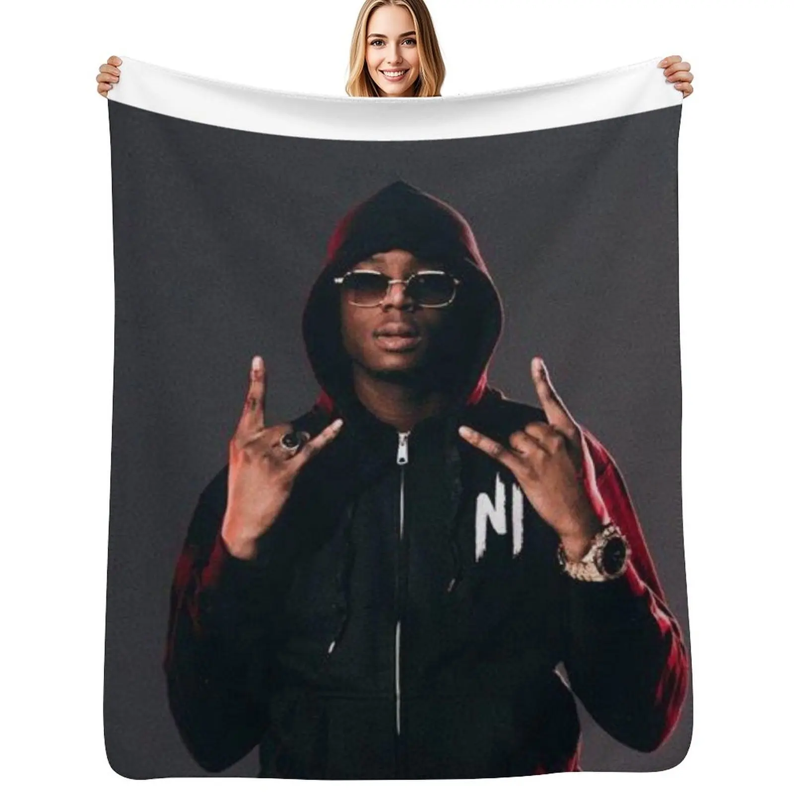 

Ninho Throw Blanket All Season Lightweight Soft Blanket for Bed