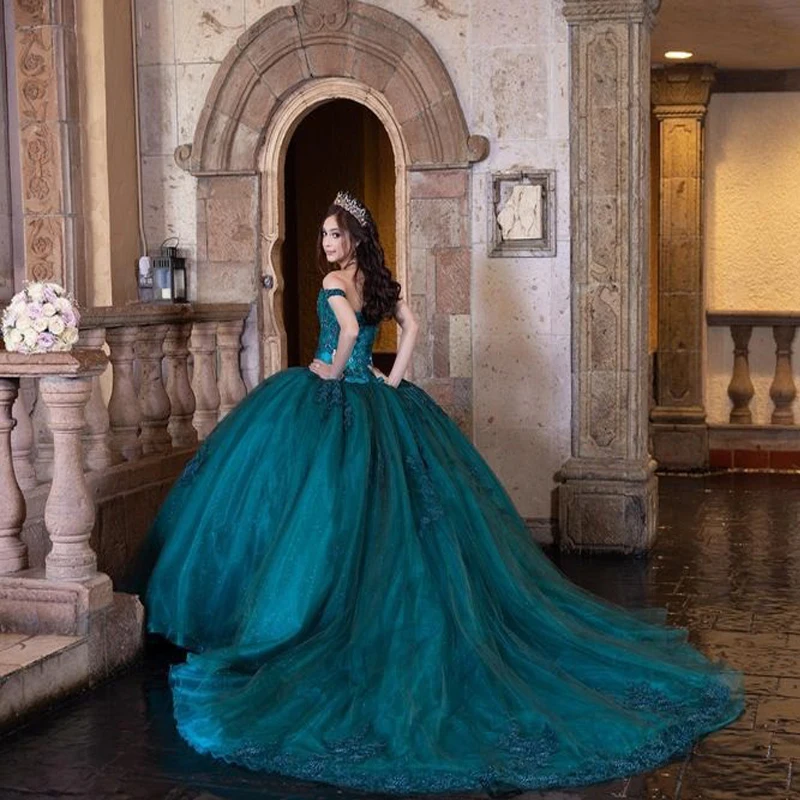 ANGELSBRIDEP-vestidos de quinceañera de color verde esmeralda para fiesta de 15 niñas, vestidos de princesa de cola de corte de tul con cuentas de encaje mexicano personalizados