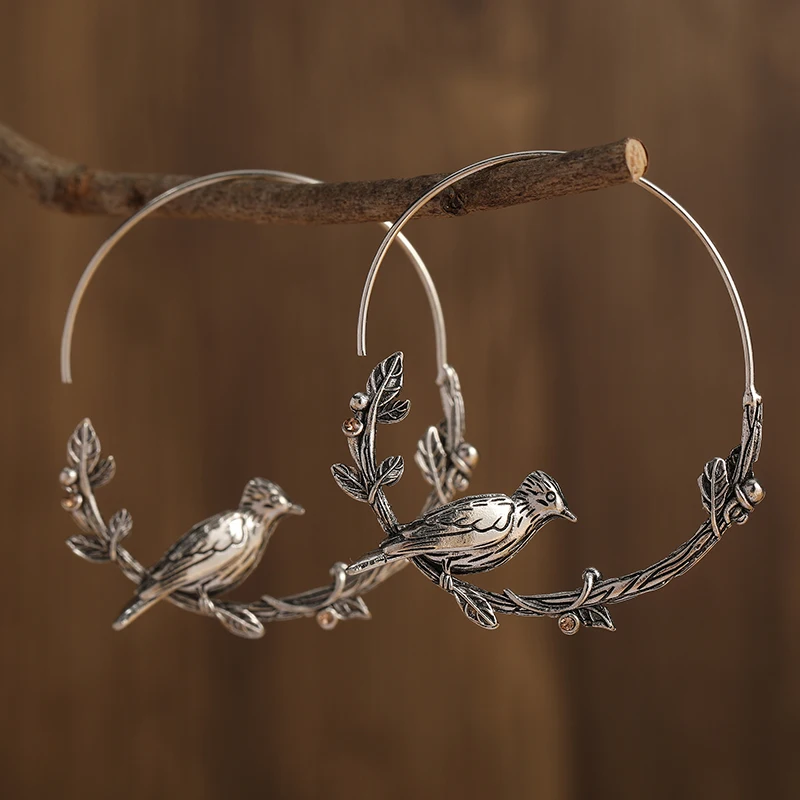 Bohemian Style Vintage Hand Carved Flower Birds Hoop Earrings for Women's Fashion Exquisite Vacation Jewelry Accessories Crafts