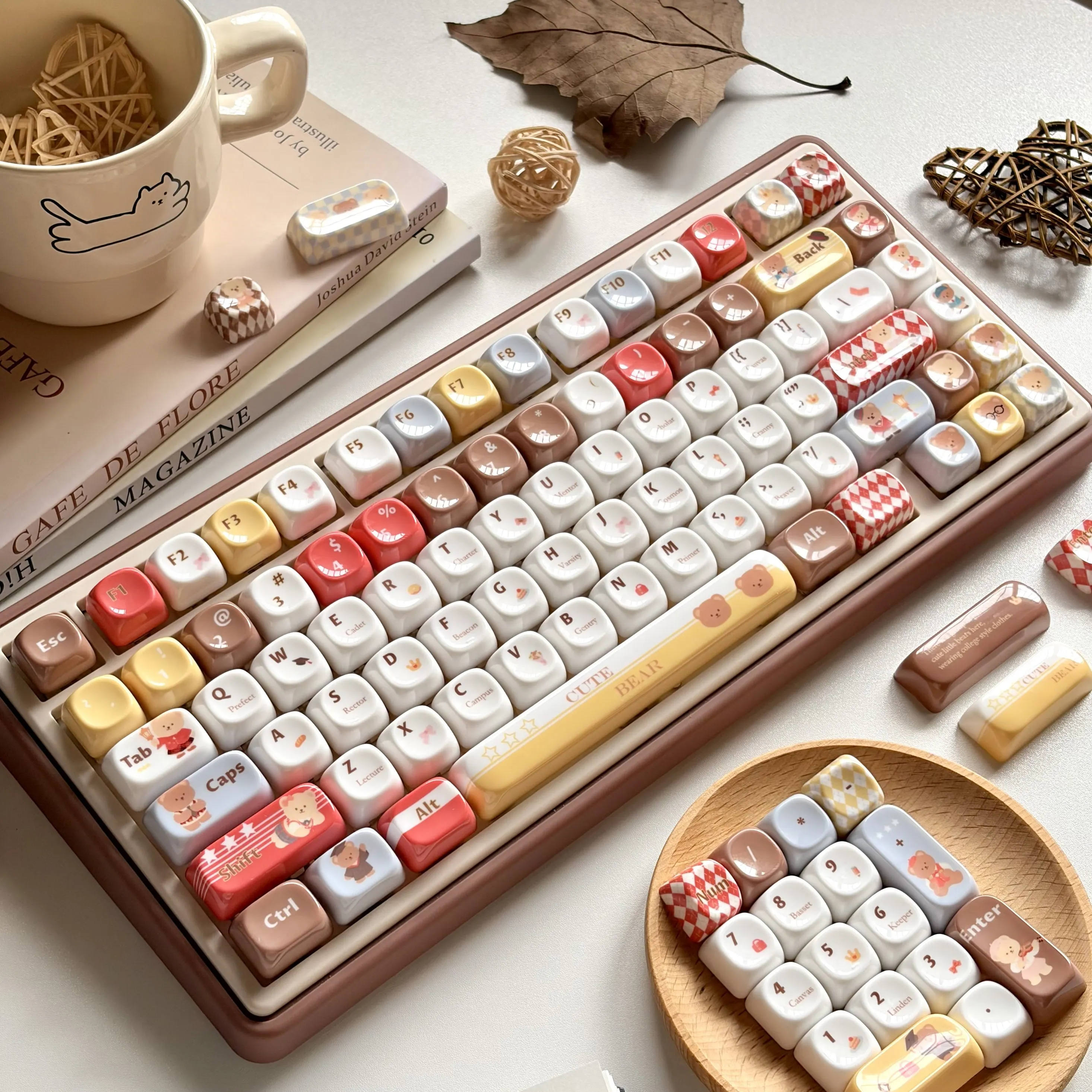 MAIMOOO Glossy Ceramic Texture Bear Keycap MOA Profile PC Material Personalized Cute Jelly Keycaps for Aula Mechanical Keyboard