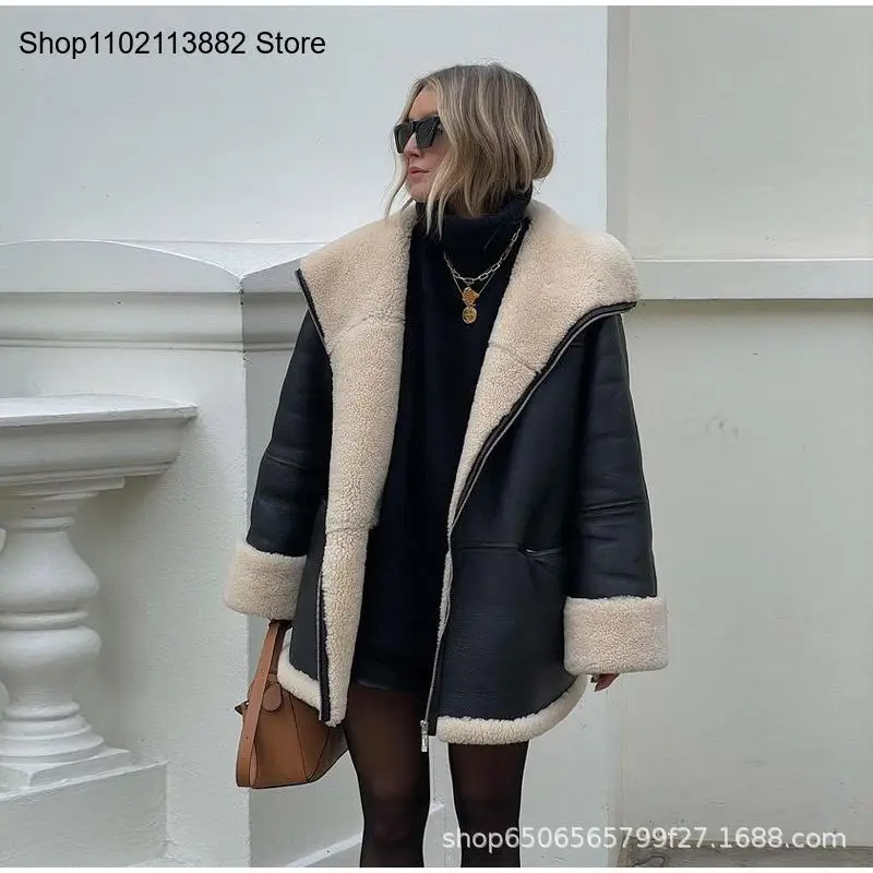 Women\'s Autumn and Winter Fashion Velvet Leather Fur Collar Composite Casual Coat Leather