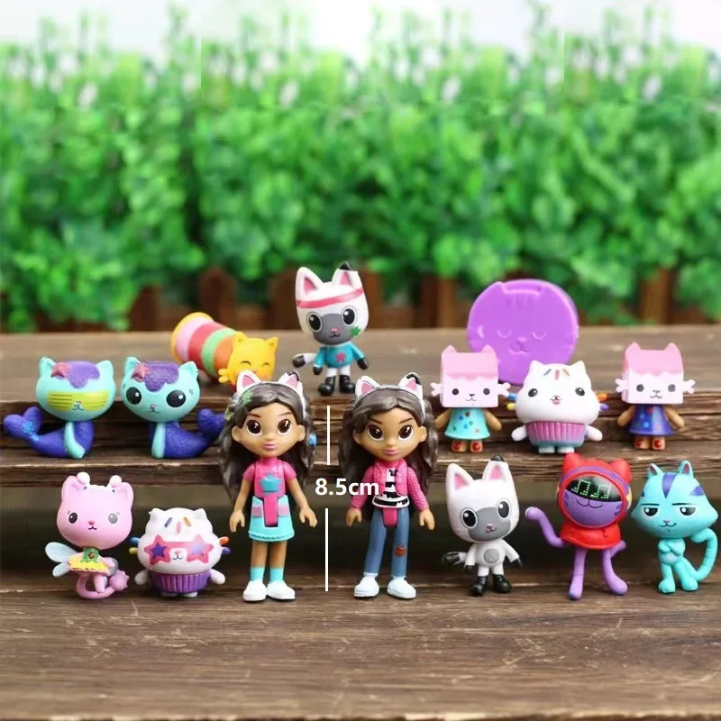 Aleatório 1pcsPVC Gaby boneca casa personagem brinquedo McCarter dos desenhos animados animal de pelúcia rosto sorridente carro gato abraço Gaby menina boneca criança birthda