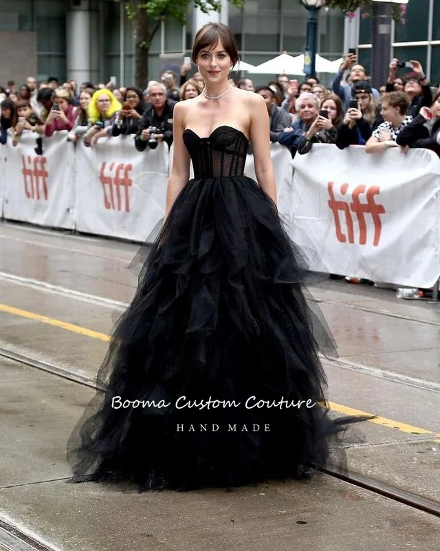 Booma Zwart Ruches Tulle Celebrity Jurken Sweetheart Illusion Corset A-lijn Lange Avondjurken Red Carpet Formele Gowns