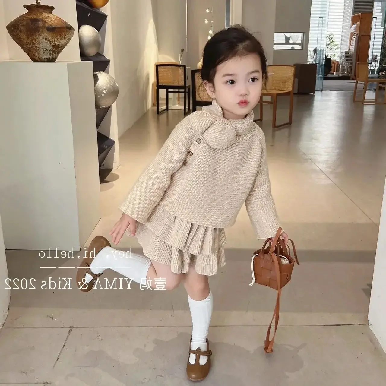 Baby Girls Two Piece Autumn and Winter New White and Red Solid Color Coat and Skirts Two Piece Fashion Comfortable Clothes