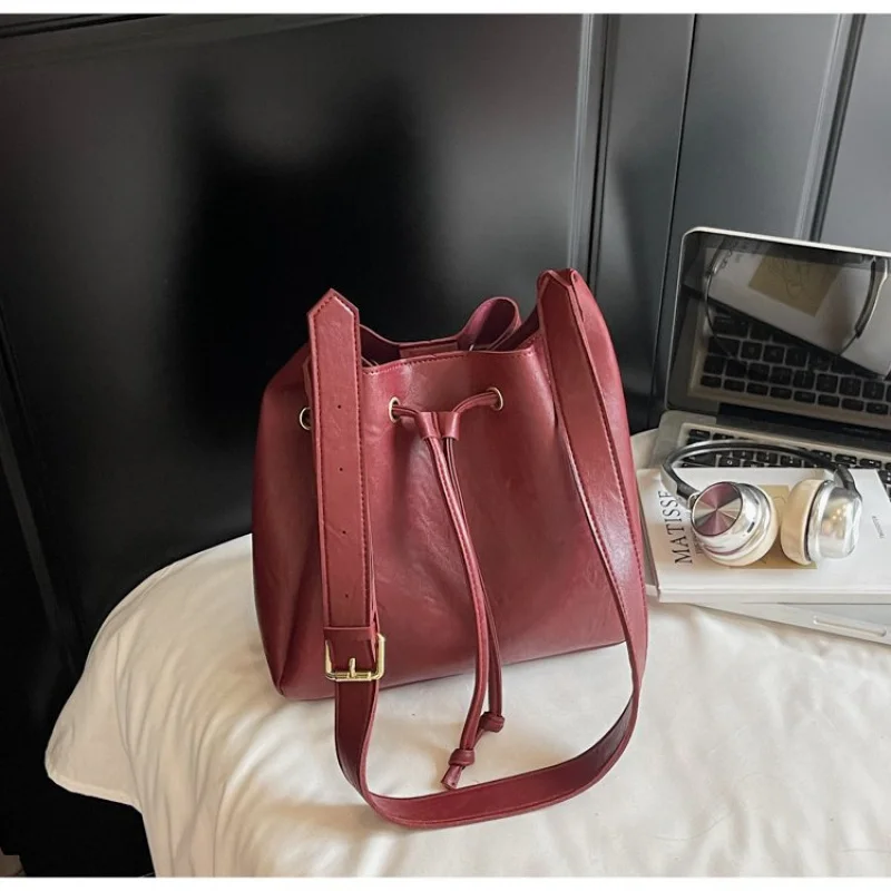 

Fashionable Transparent Tote Bag With Colorful Leather Handles For Beach Summer Vacation