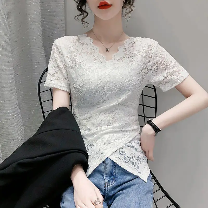 Temperament Slim V Neck Tops Tees Summer New Short Sleeve Solid Slit Hem Irregular Lace T Shirts Fashion Elegant Women Clothing