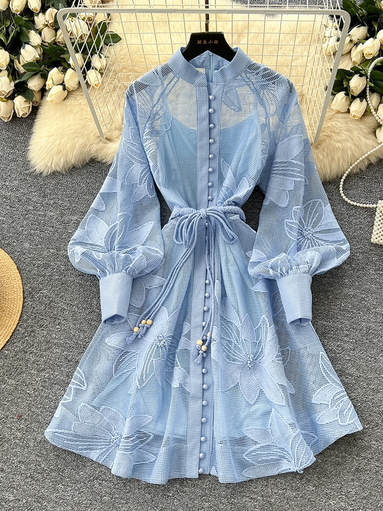 Franse elegante verjaardagsfeestjurk voor dames met een uitgesneden borduurwerk in hofstijl, mini-a-lijnjurk met enkele rij knopen S97