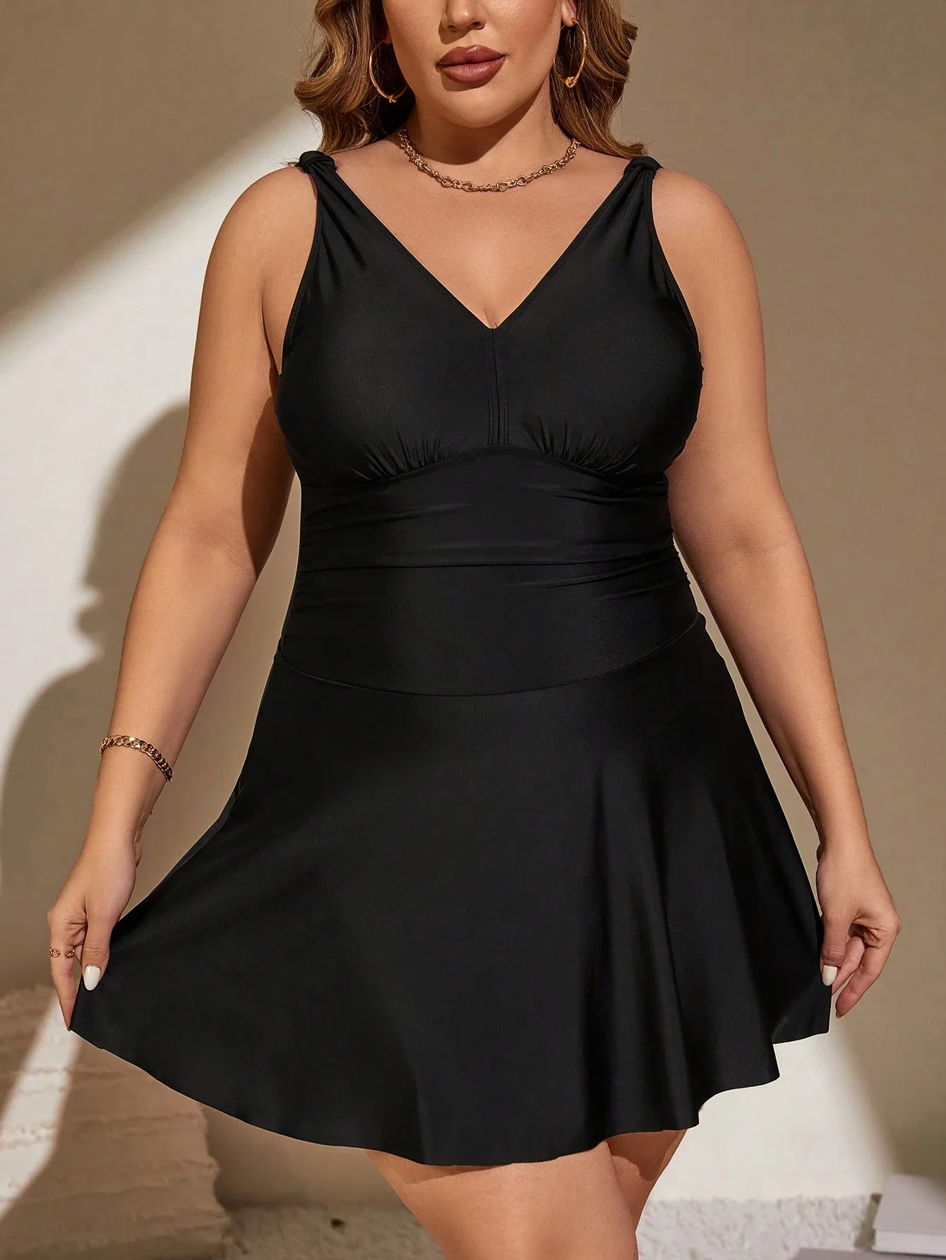 

Plus Size One Piece Swimsuit V Neck Beach Swimwear Summer