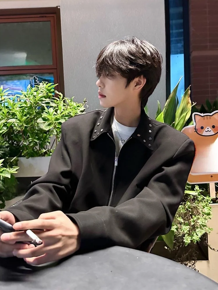 

Мужская осенне-зимняя куртка с заклепками в американском стиле, крутая рекламная рабочая одежда, пальто