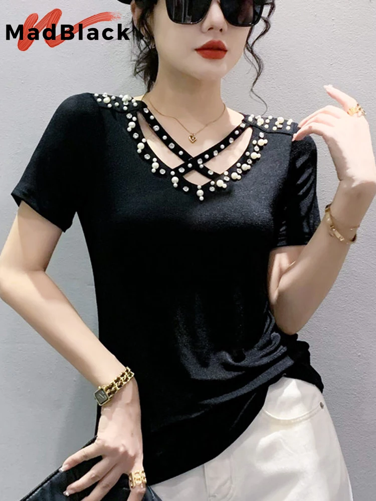 

MadBlack Summer Euroepan Clothes V Necks Tshirts Woman Sexy Beaded Ice Silk Slim Tops Short Sleeves Bottoming Tees 2023 T35252C