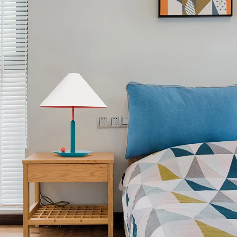 Nordic simple color personalized children's room desk bedroom creative bedside contrast hat umbrella table lamp