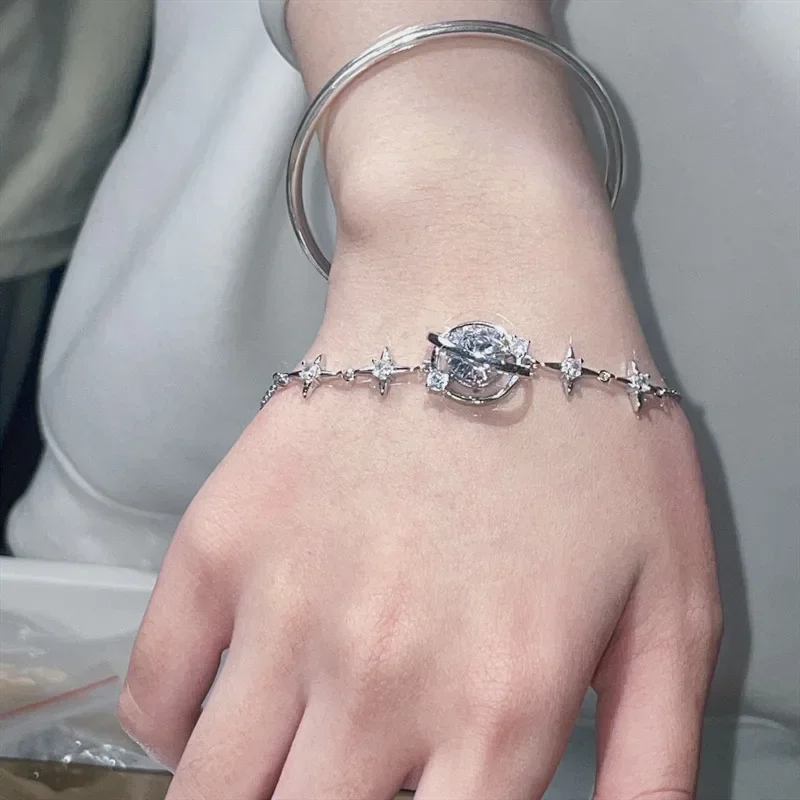 MDL مويسانيتي نمط الأصلي أوروبا والولايات المتحدة زحل جديد انفجار فلاش ستار سلسلة 18K مطلي شخصية المتخصصة