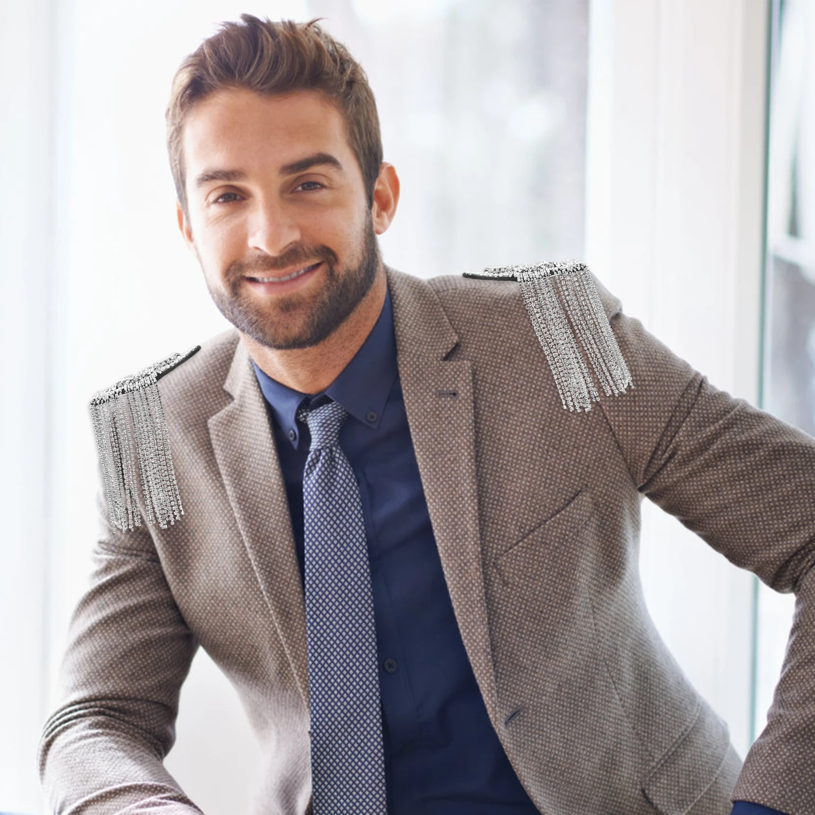 

2Pcs Rhinestone Shoulder Epaulets Tassel Chain Shoulder Arm Applique Costume Decoration Vintage Tassel Epaulet Jewelry for Women