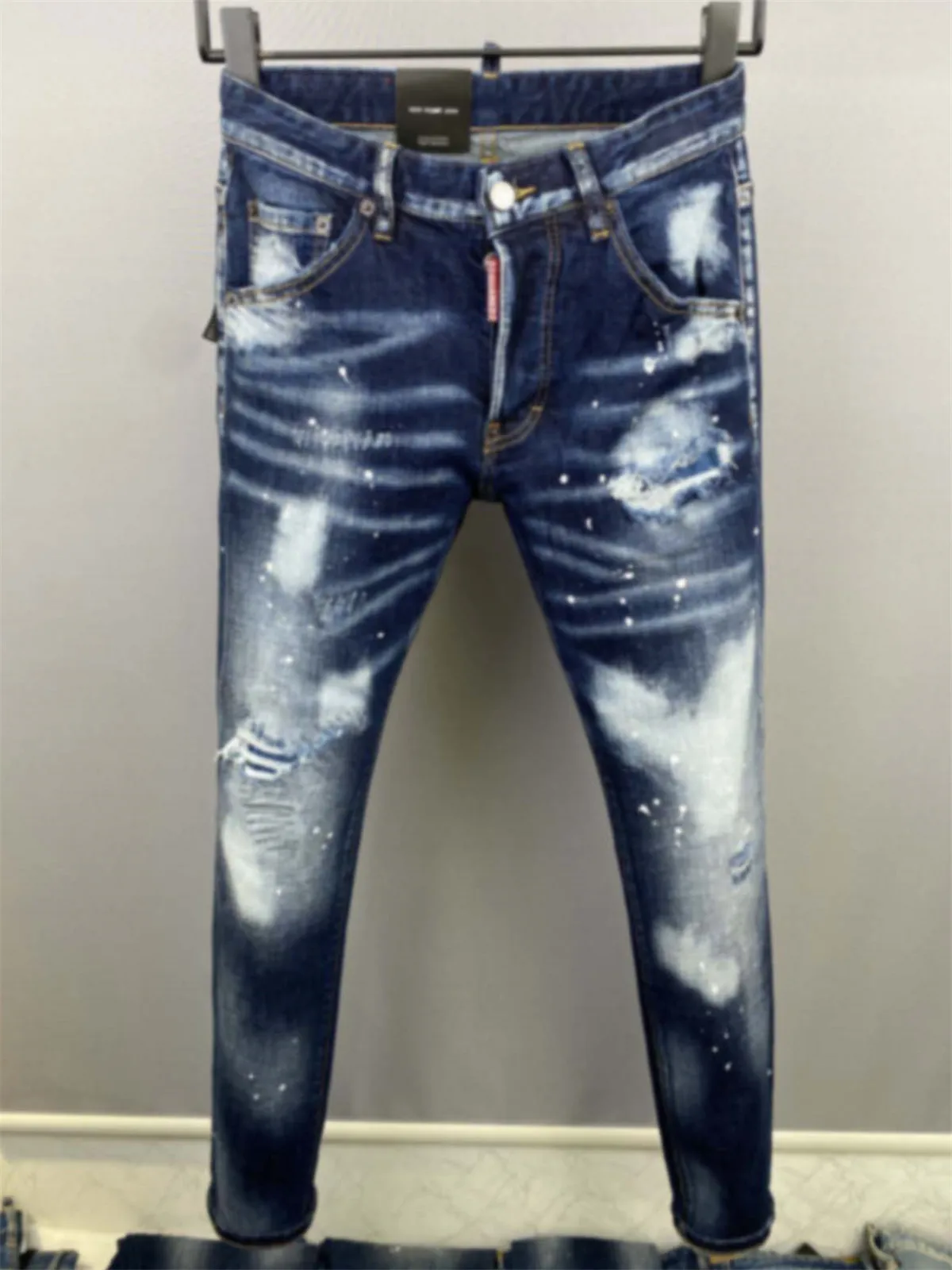 

2024 Autumn/Winter New D2 Jeans for Trendy Men, Washed, Worn, Patched, Painted, Three Dimensional Cutting, Small Feet, Blue