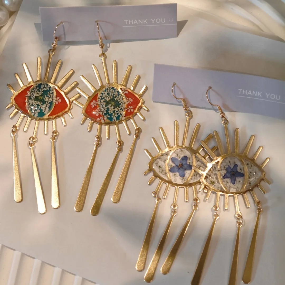 

3270 Wholesale Handmade Dried Flower Series Earrings Brass Raw Big Eye Jewelry Creative Christmas Birthday Gift Holiday Supplies