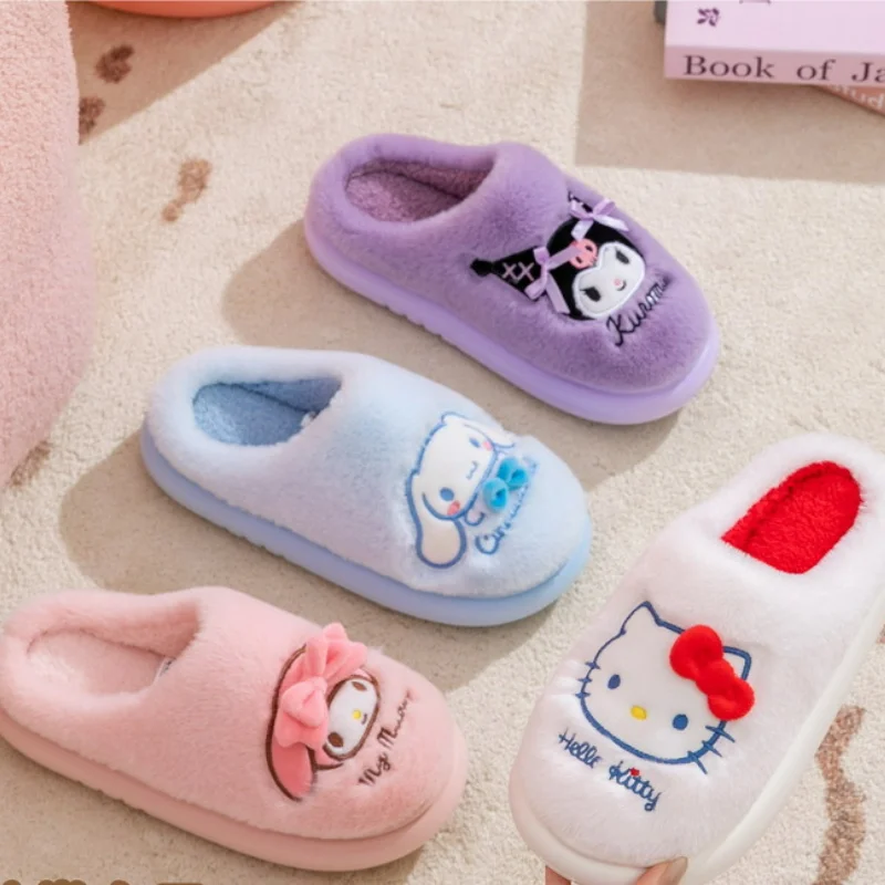 

Детские тапочки с мультяшным бантом, пушистая модная зимняя обувь для детей, нескользящие домашние тапочки на толстой подошве, теплые, розовые, синие, размер 28-41