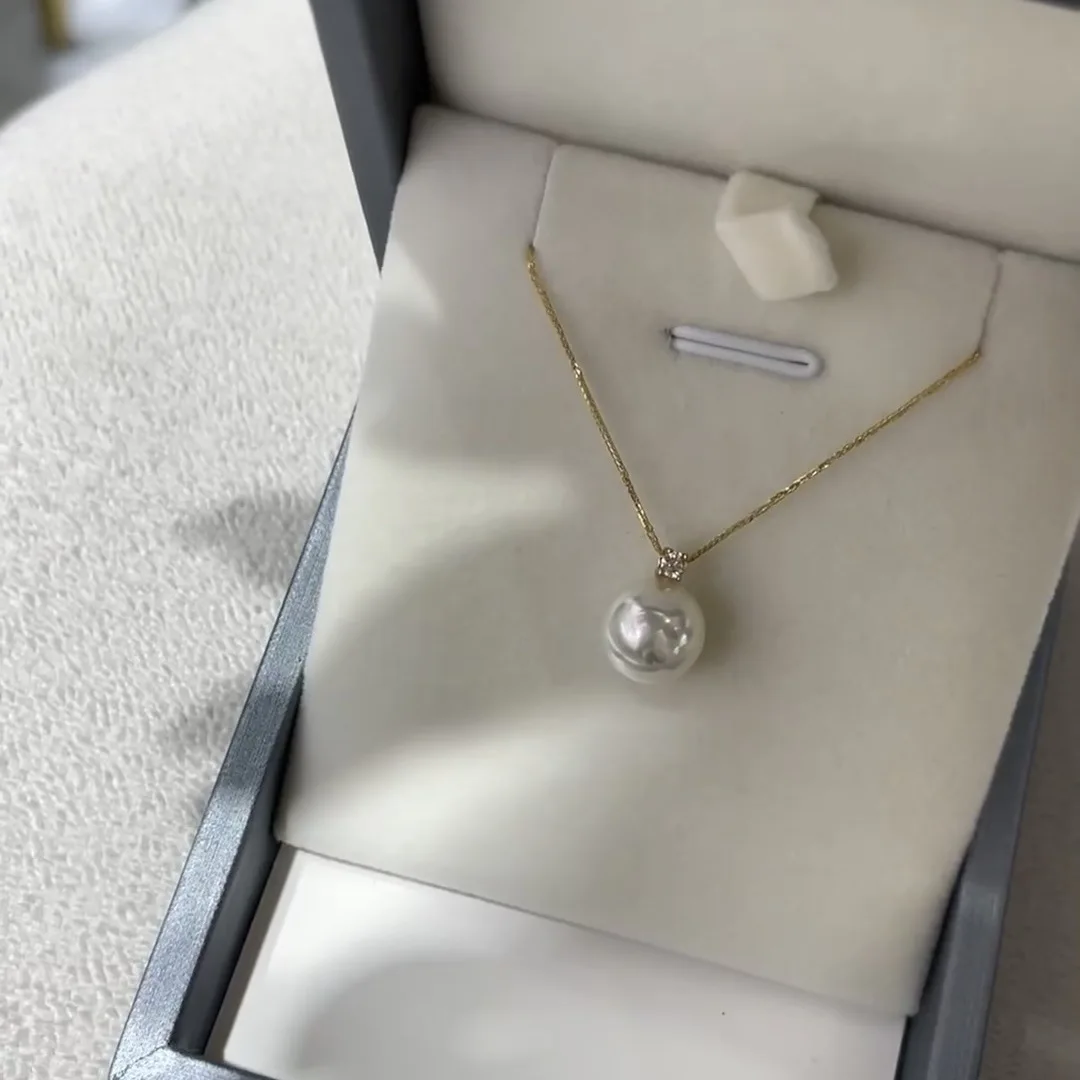 11-12mm 5A Grade Edison Freshwater Pearl Pendant, Queen Style Round High Luster Premium South Sea Pearl Alternative-silver chain