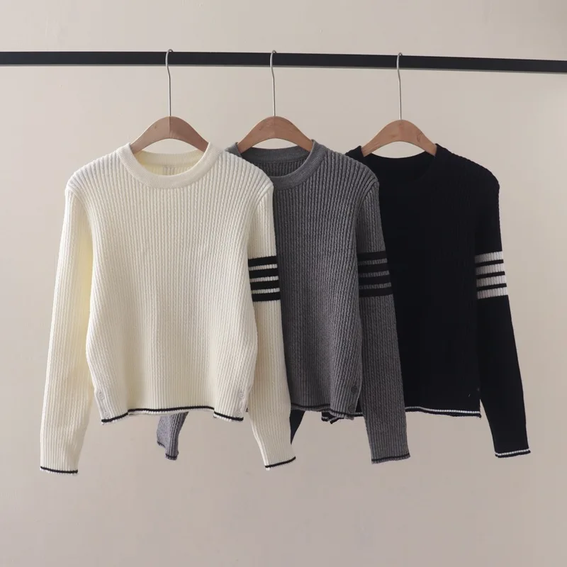 

New autumn and winter knitted sweater women's striped round neck sweater long sleeved pullover top versatile knitted sweater